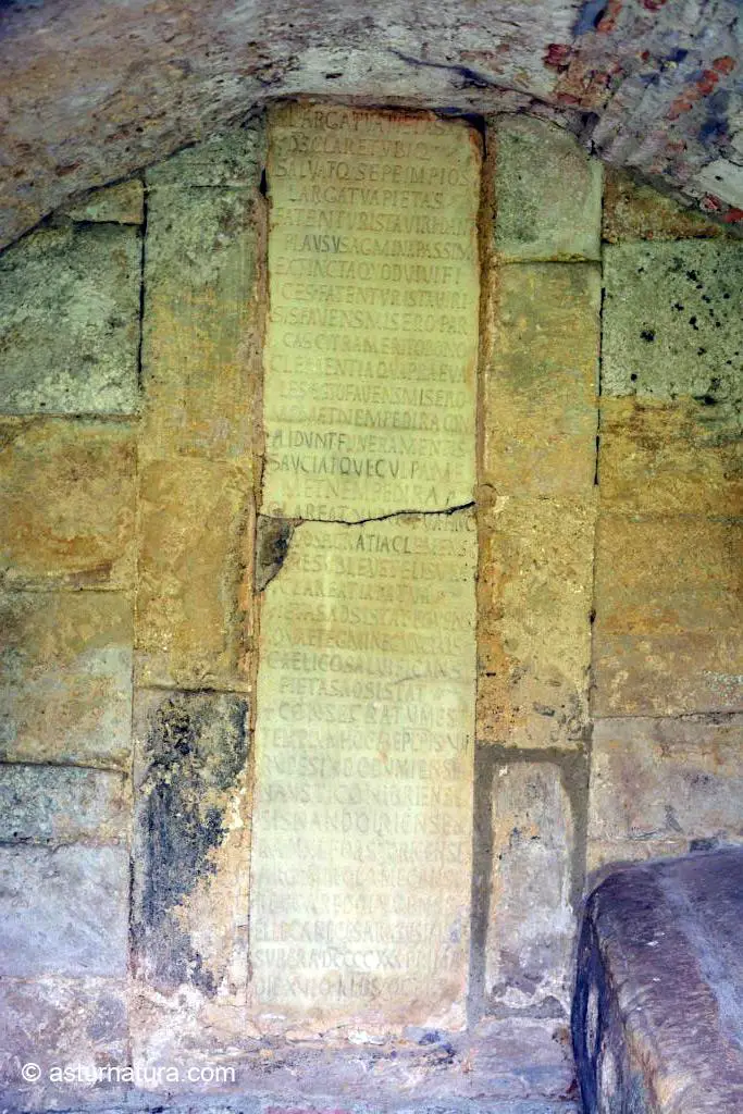 Inscripción fundacional de San Salvador de Valdediós