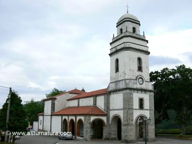 Iglesia de San Martín de Luiña