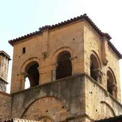 Torre vieja de San Salvador de Oviedo