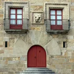 Puerta de la torre