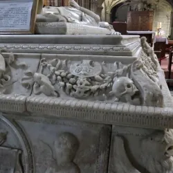 Detalle sepulcro 15
