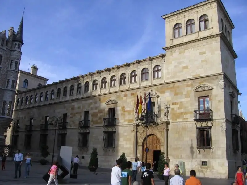 Palacio de los Guzmanes de León