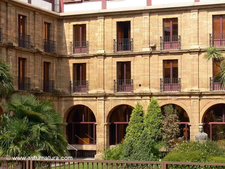 Restos del Convento de Santa Clara de Oviedo