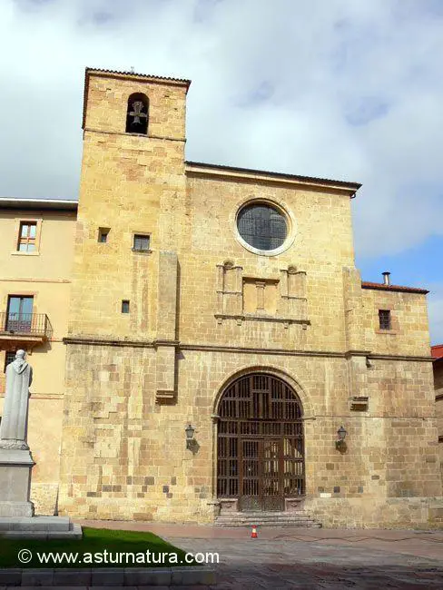 Iglesia de Santa María de La Corte