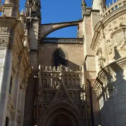 Puerta de Campanilla