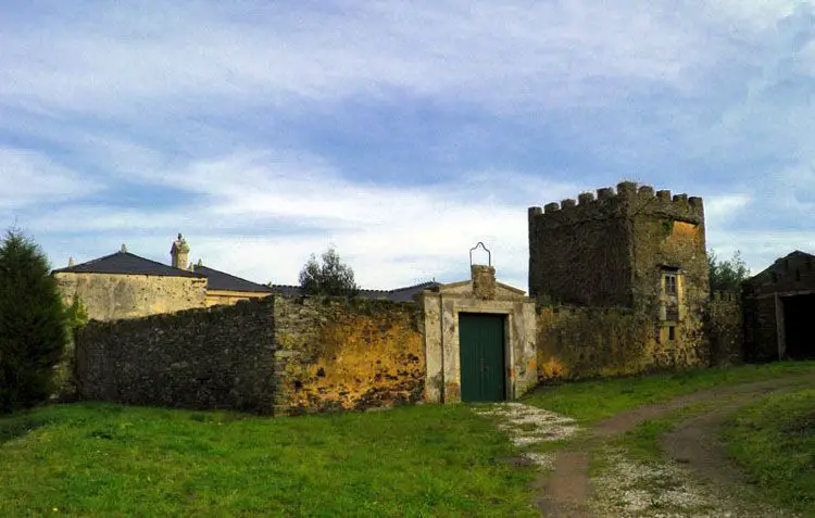 Palacio y Capilla de Fonfría o de los Camposorio