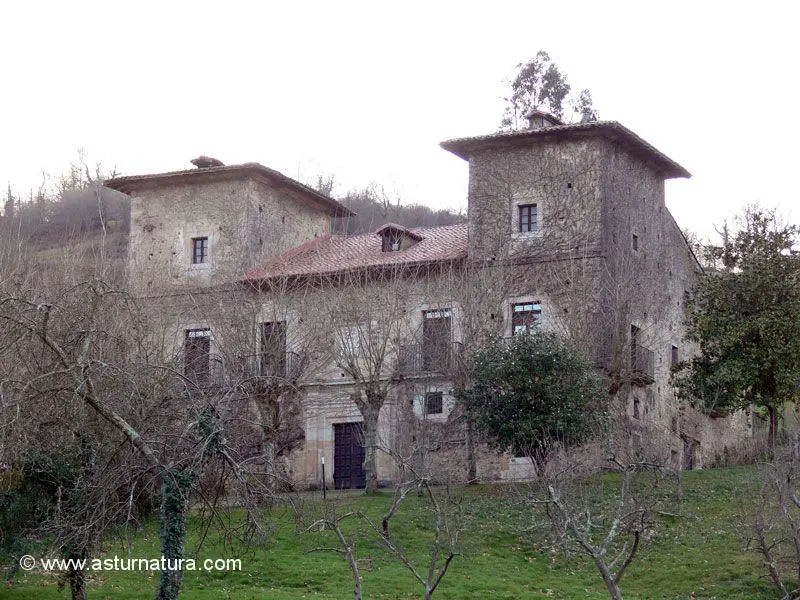 Casa Palacio y Capilla de Martimporra del Marquesado de Estrada