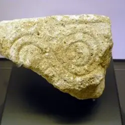 Piedra con sogeado, castro de Cellagú