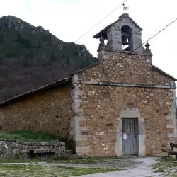 Iglesia de Santa María de Bandujo