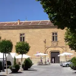 Palacio de los Ávila y Tiedra