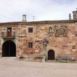 Palacio Las HenestrosasI