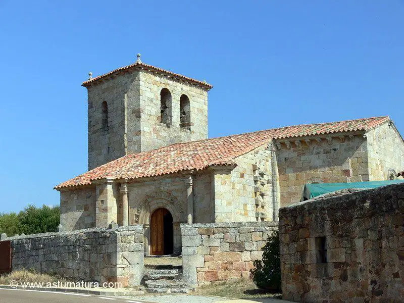 Iglesia de Santiago de Cezura