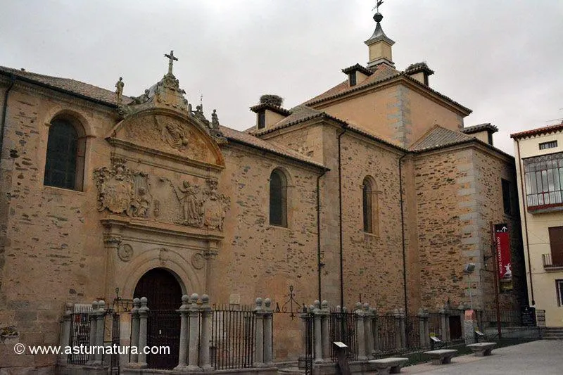 Convento de la Anunciación de las Madres Carmelitas de Alba de Tormes