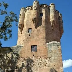 Torre
