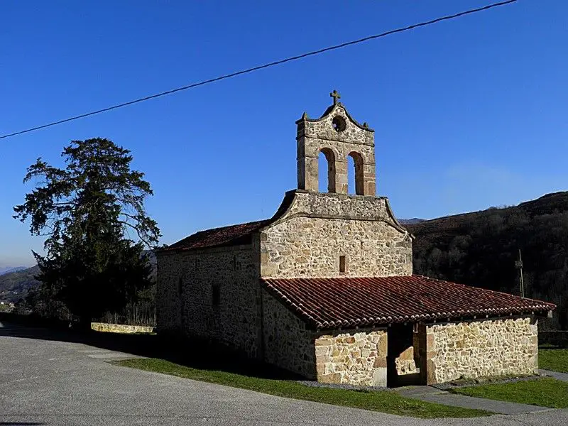 Iglesia de Santa María de Suares