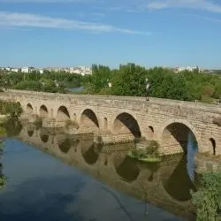 Puente Romano sobre El Guadiana de Mérida