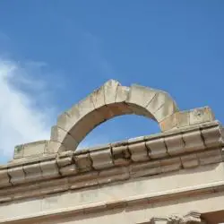 Templo Romano de DianaX