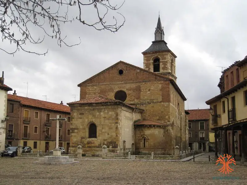 Iglesia de Santa María del Camino o de Mercado