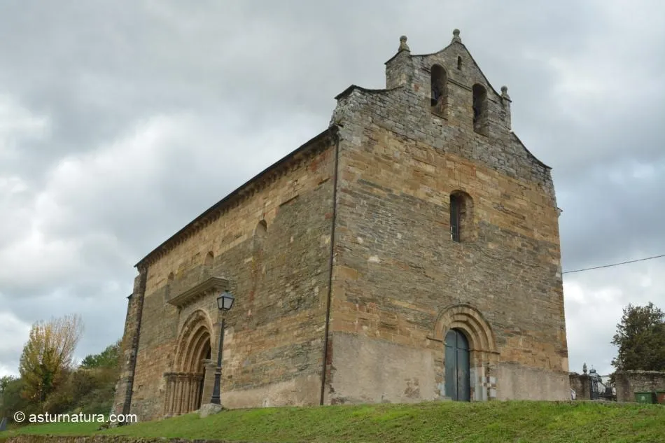 Iglesia de Santiago de Villafranca del Bierzo